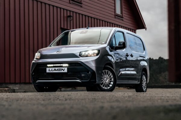 Lumen Toyota ProAce City 2025+ grillkit
