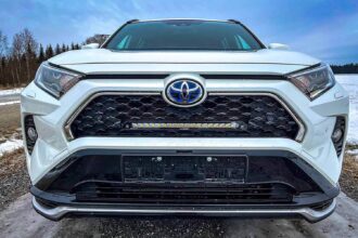 Lazer Toyota RAV4 Plug-In Hybrid 2019+ grillbrakett (Linear 18)