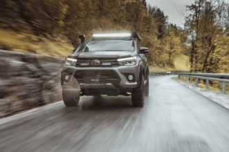 Lazer komplett grillkit Toyota Hilux 2017+