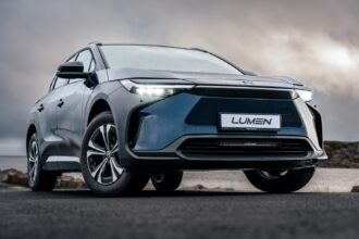 Lumen Toyota bZ4X 2024+ grillkit